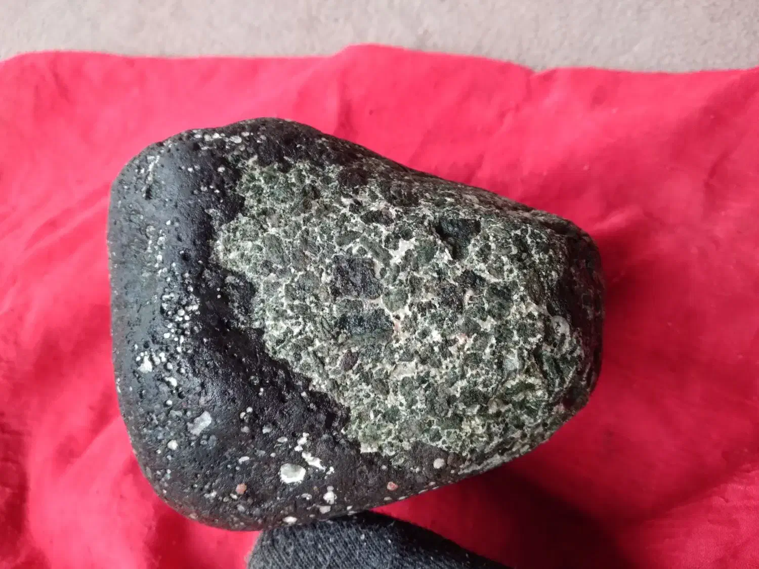 سنگ زینتی|جواهرات|تالش, هشتپر|دیوار