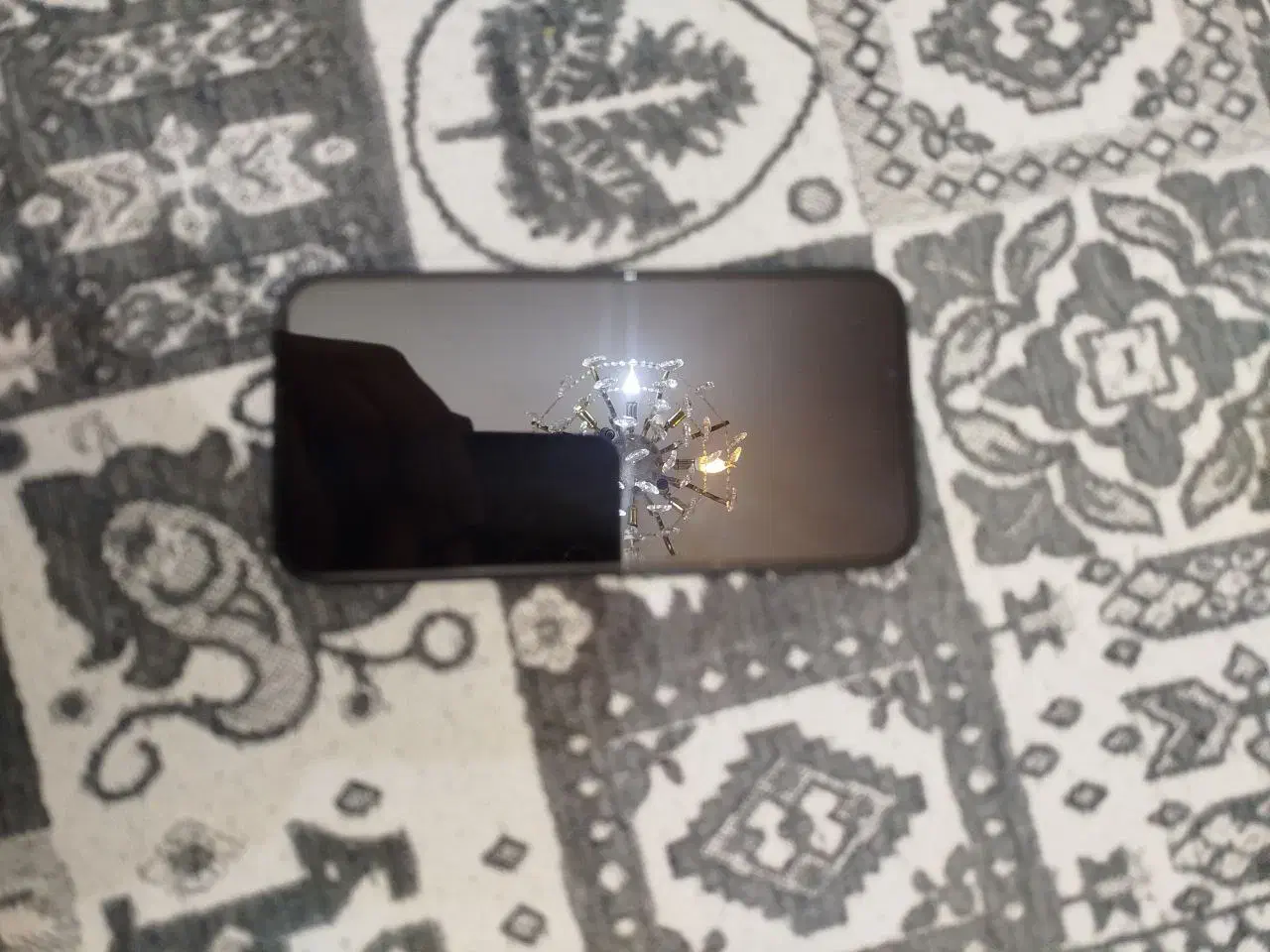 ایفون ۱۳نرمال|موبایل|تالش, طولارود|دیوار