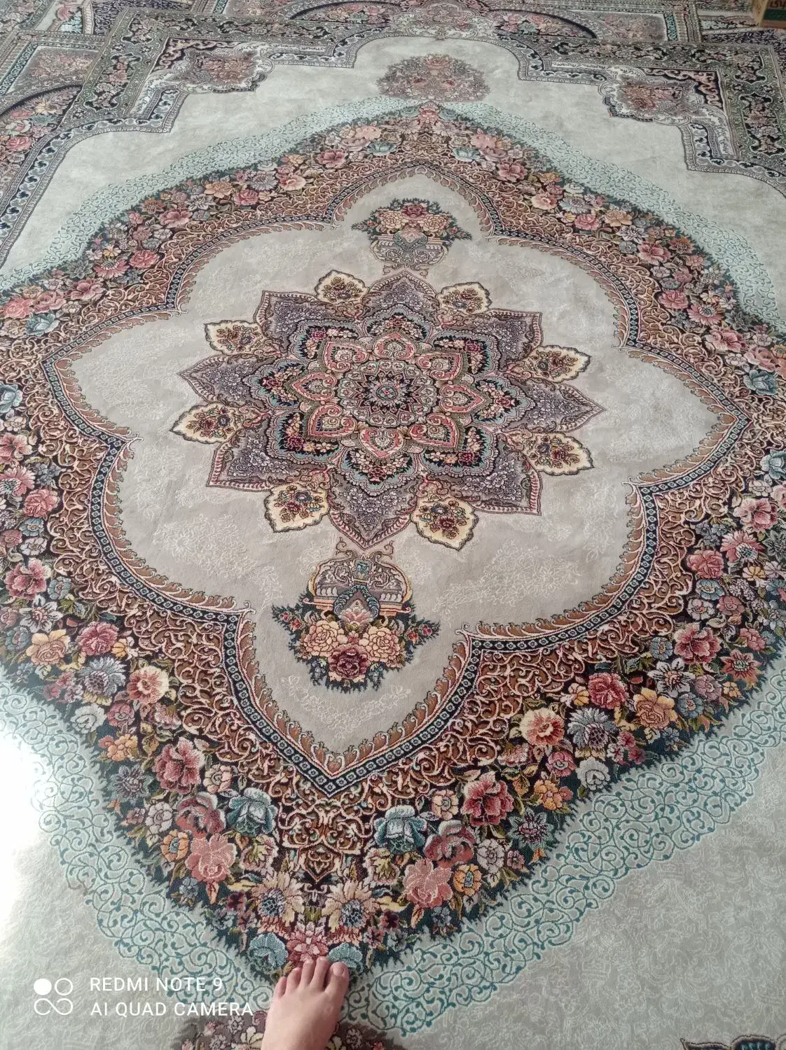 فرش نگین مشهد 700شانه|فرش|سبزوار, شرق کال جنوبی (شمس آبادی)|دیوار