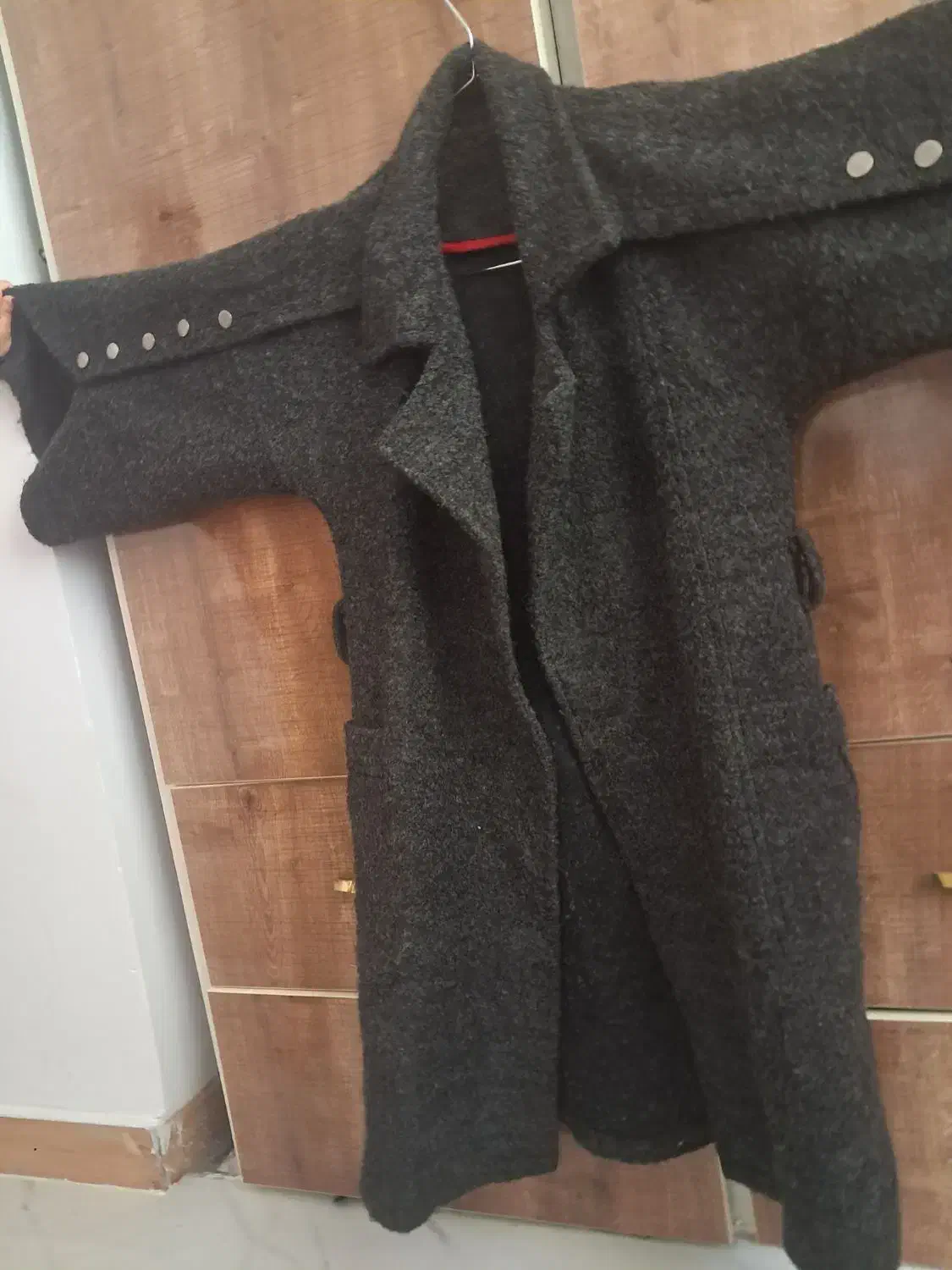 پالتو زنانه|لباس|گرمی, |دیوار