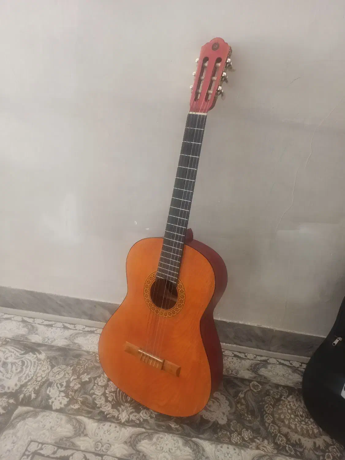 گیتار نو|گیتار، بیس، امپلیفایر|ساوه, |دیوار