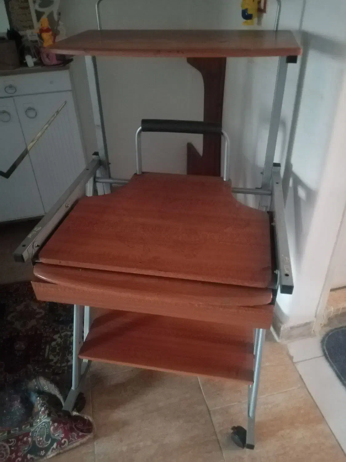 صندلی ومیزطراحی|صندلی و نیمکت|قدس, شهر‌قدس|دیوار