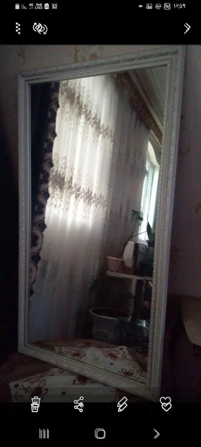 اینه قدی|آینه|قم, چهار امامزاده|دیوار