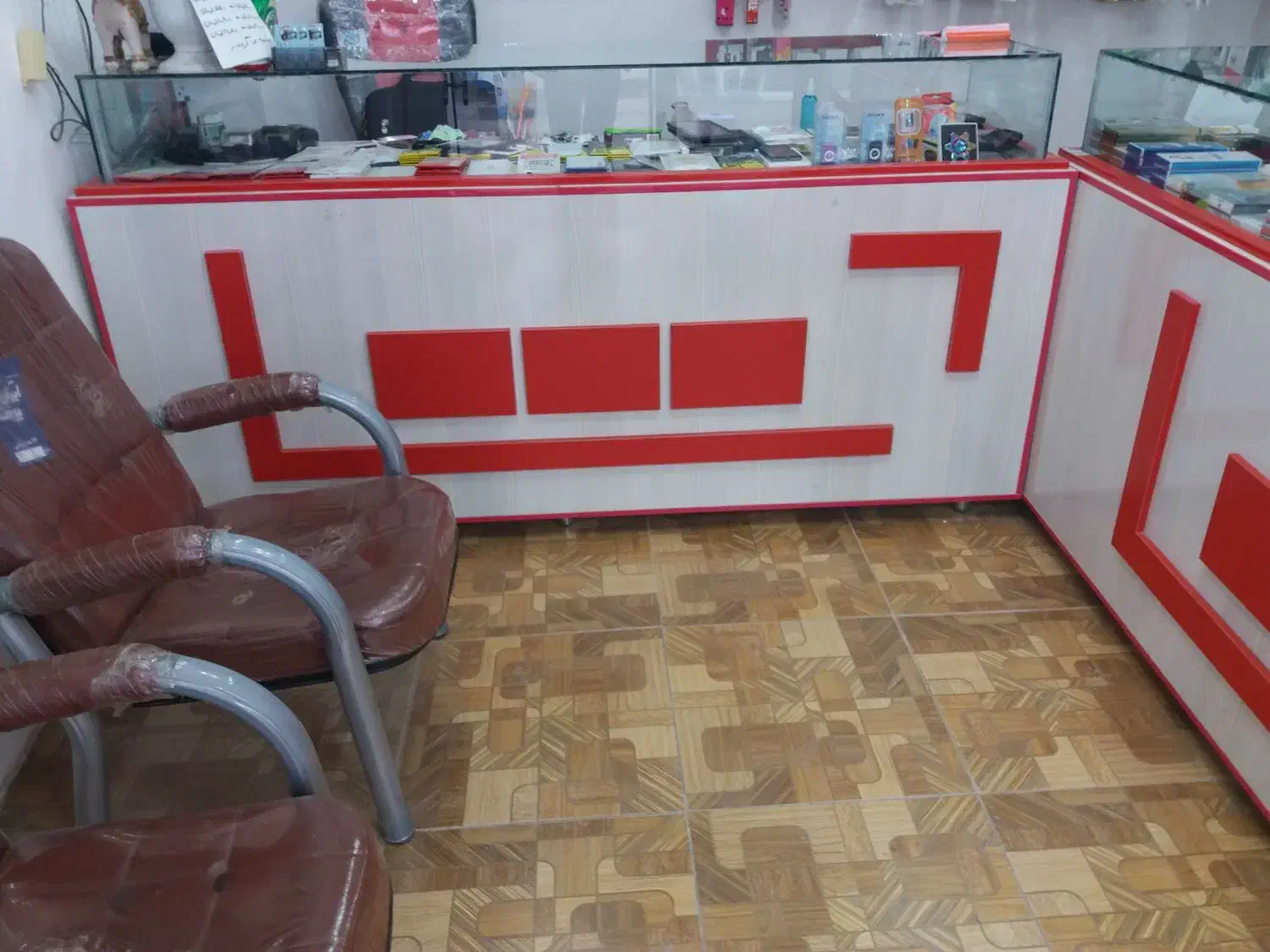 ویترین MDF شیک مغازه|بوفه، ویترین، کنسول|شهرکرد, |دیوار