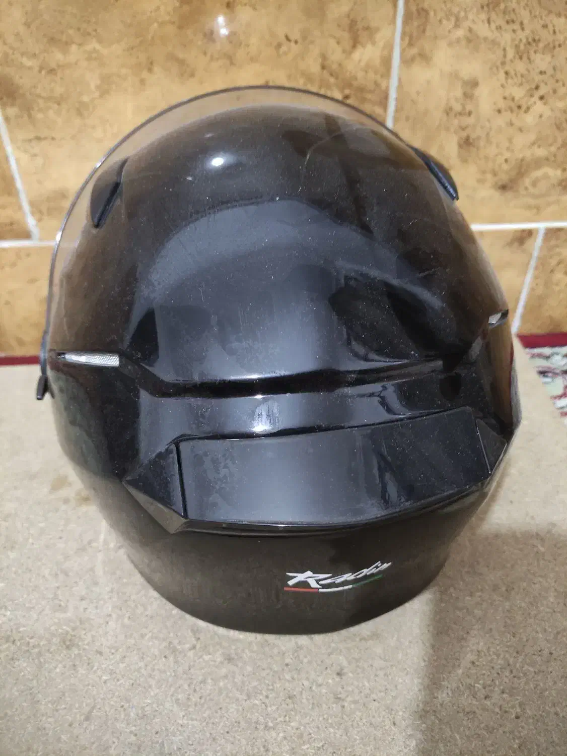 کلاه بدون فک|دوچرخه، اسکیت، اسکوتر|یاسوج, |دیوار