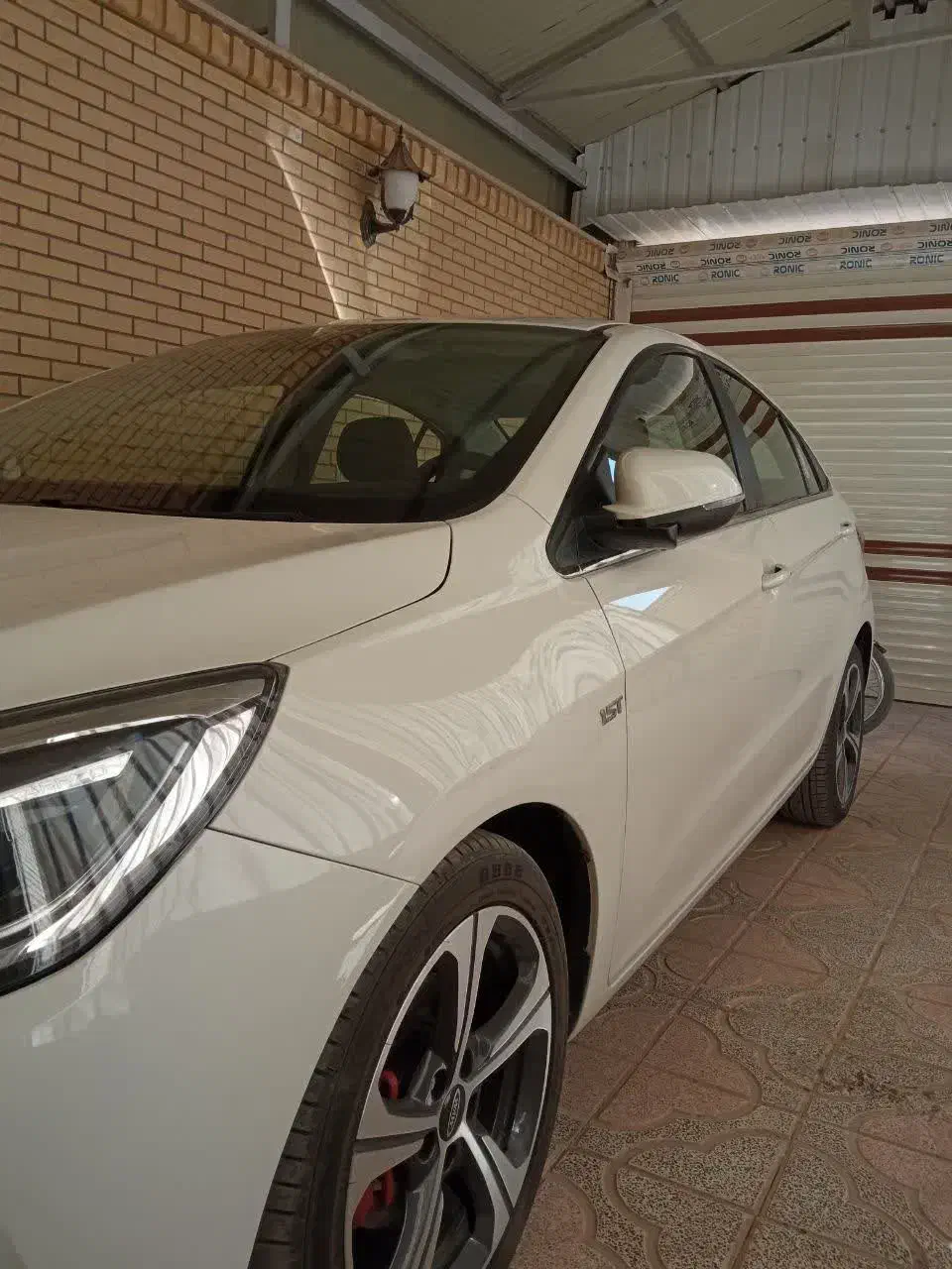 اریزو 5 ie بیرنگ|خودرو سواری و وانت|اصفهان, شاهد|دیوار