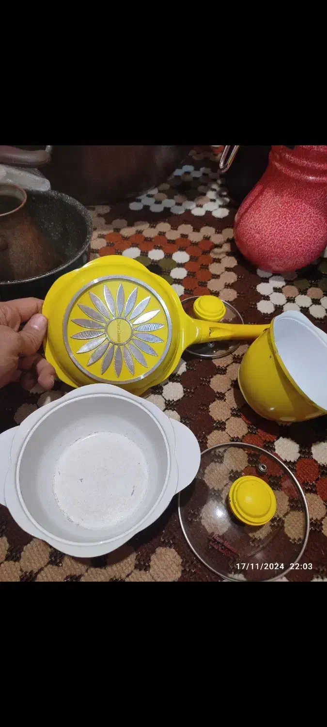 عروسکهای بزرگ و کوچک|اسباببازی|رشت, گلسار|دیوار