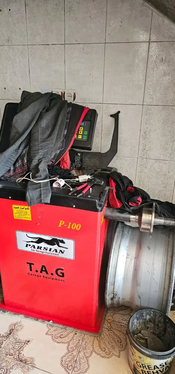 لاستیک درار. بالانس. بکس. جک|ماشینآلات صنعتی|خرم بید, |دیوار