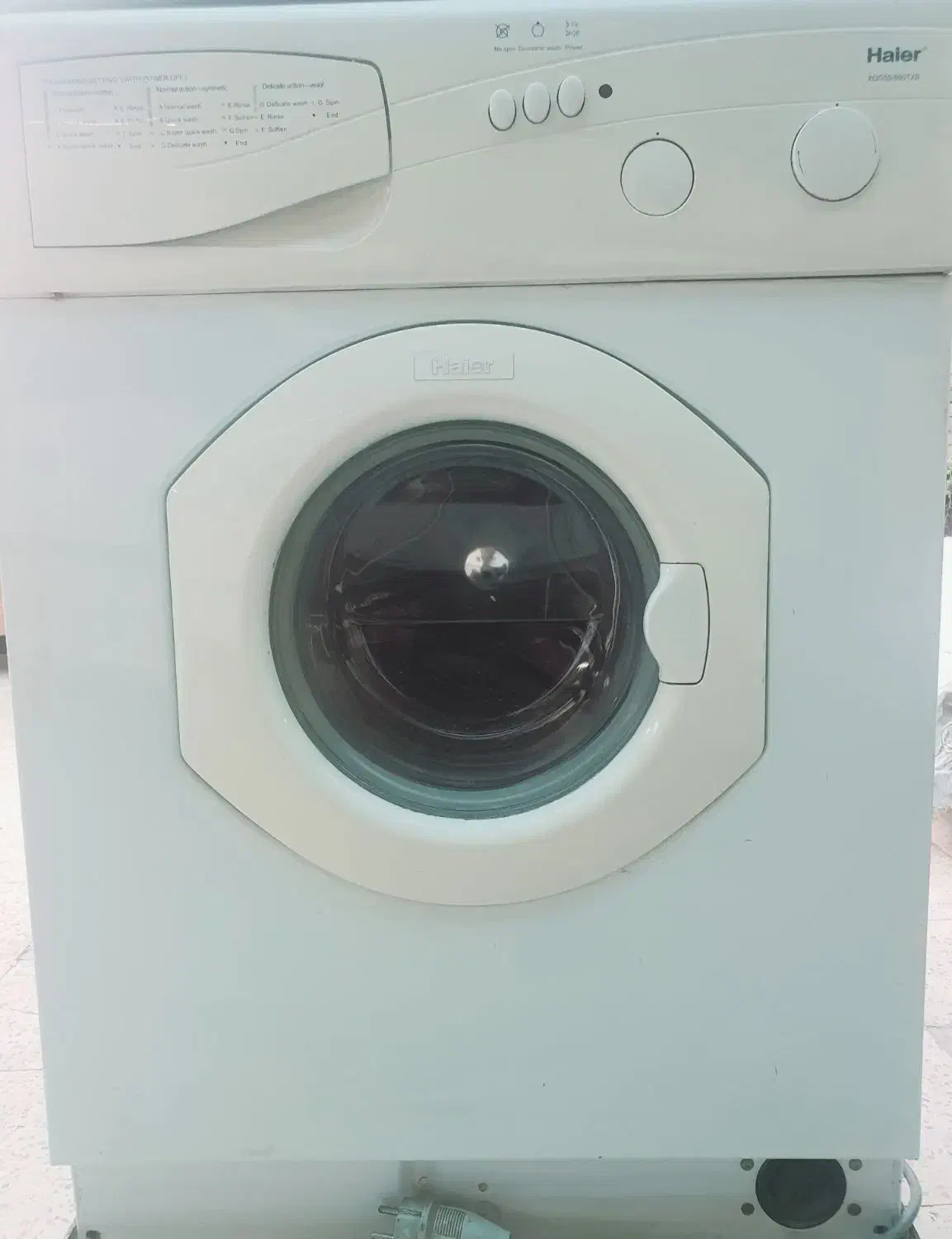 لباسشویی اتومات نیاز به تعمیر و تخت خواب|ماشین لباسشویی و خشککن لباس|دوگنبدان, |دیوار