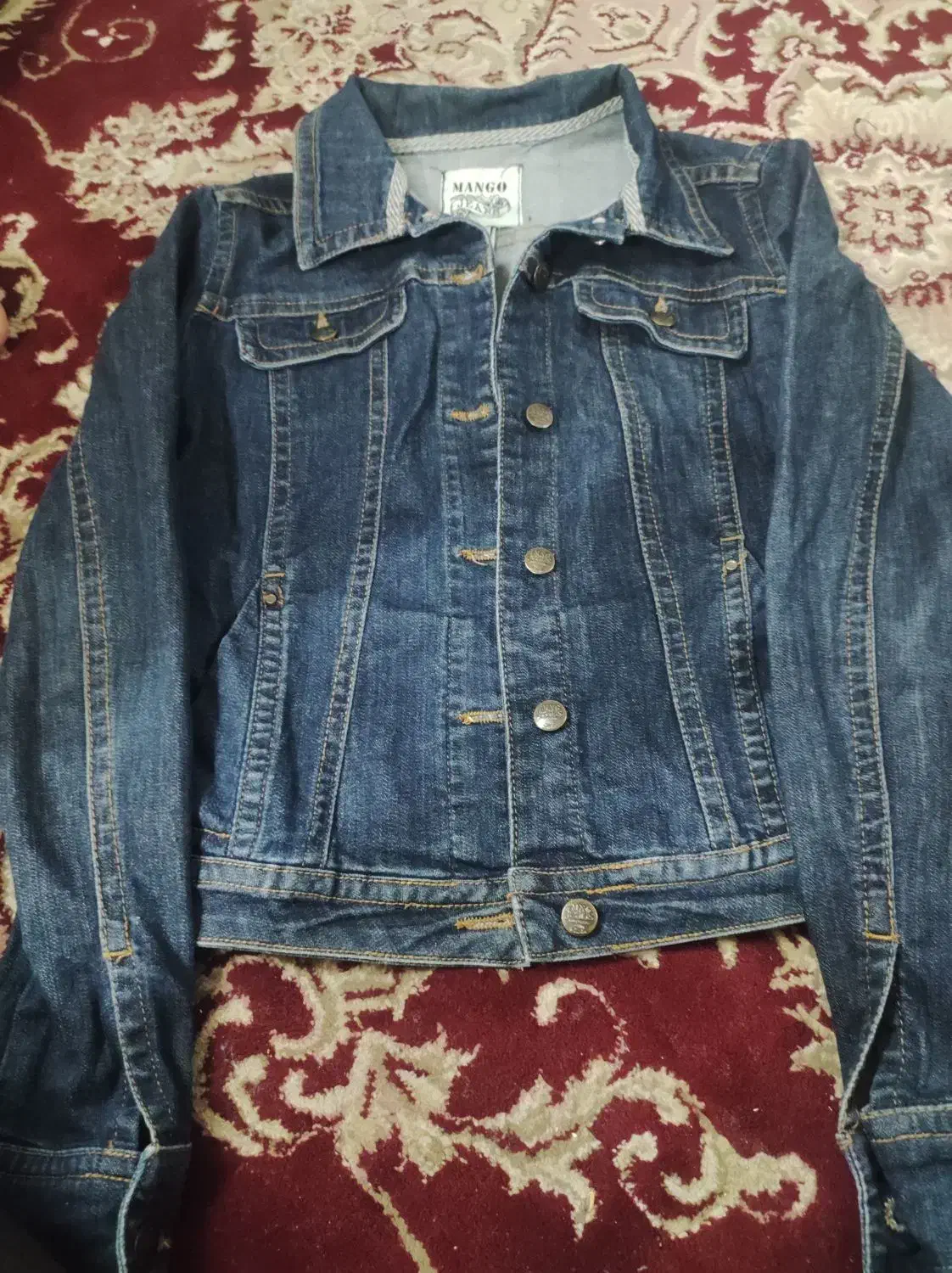 کت لی|لباس|آران و بیدگل, |دیوار