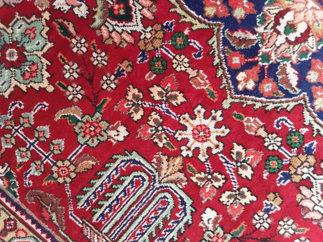 فرش طبیعی اذرشهر خوش نقشه|فرش|خوی, |دیوار