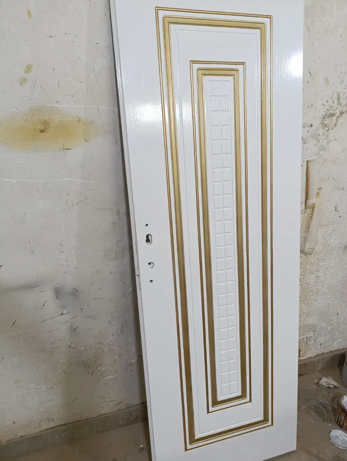 رنگ کاری نقاشی درب چوبی|خدمات پیشه و مهارت|یزد, |دیوار