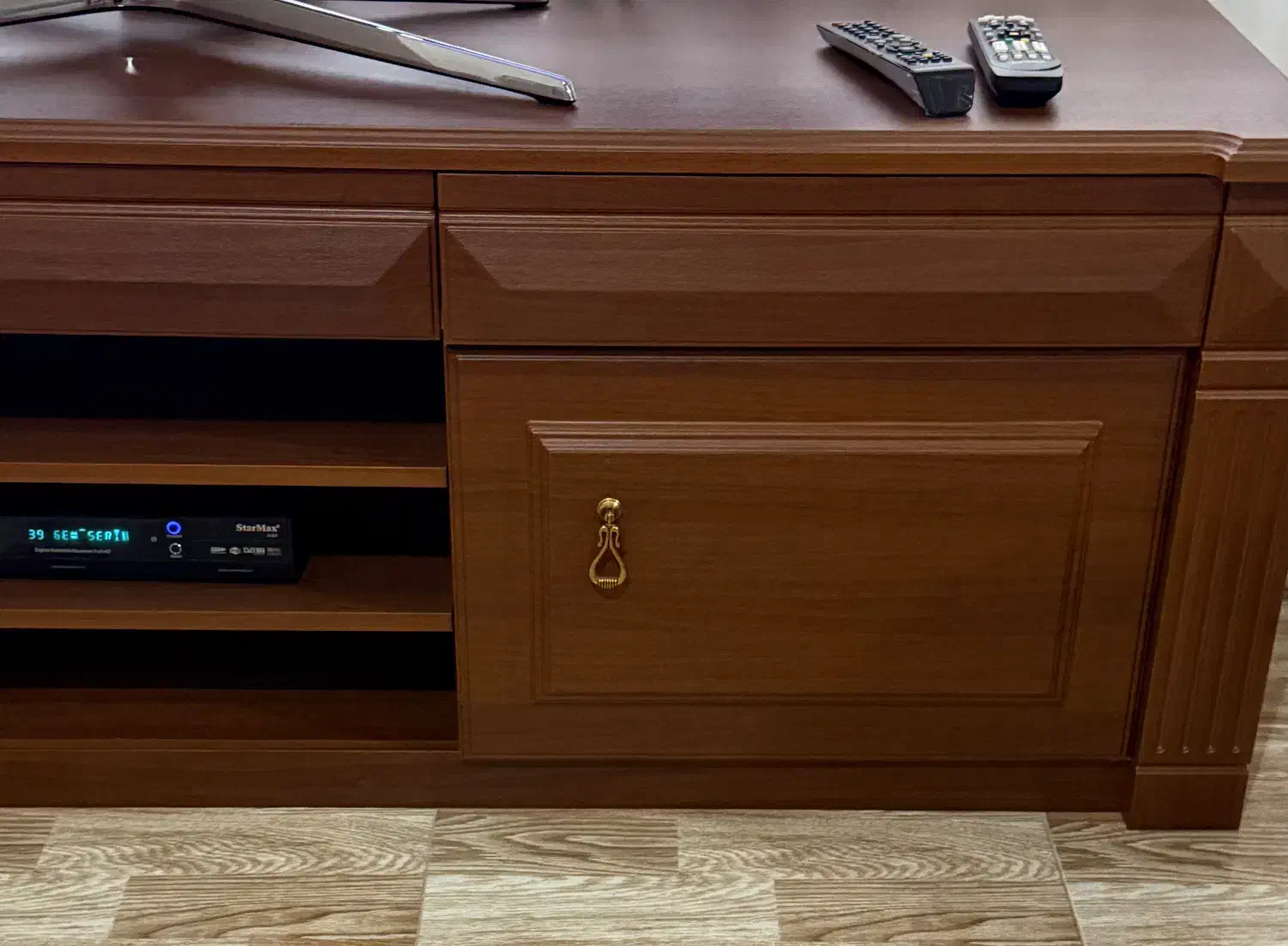 میز تلویزیون|میز تلویزیون|رشت, بلوار گیلان|دیوار