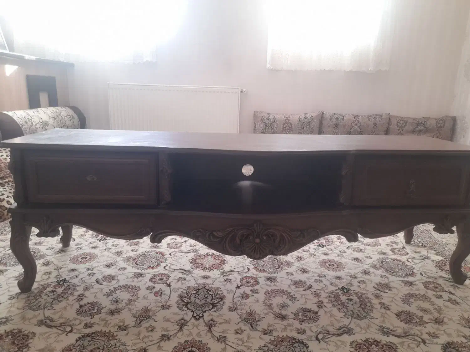 میز تلوزیون|میز تلویزیون|اصفهان, جنیران (لادان)|دیوار