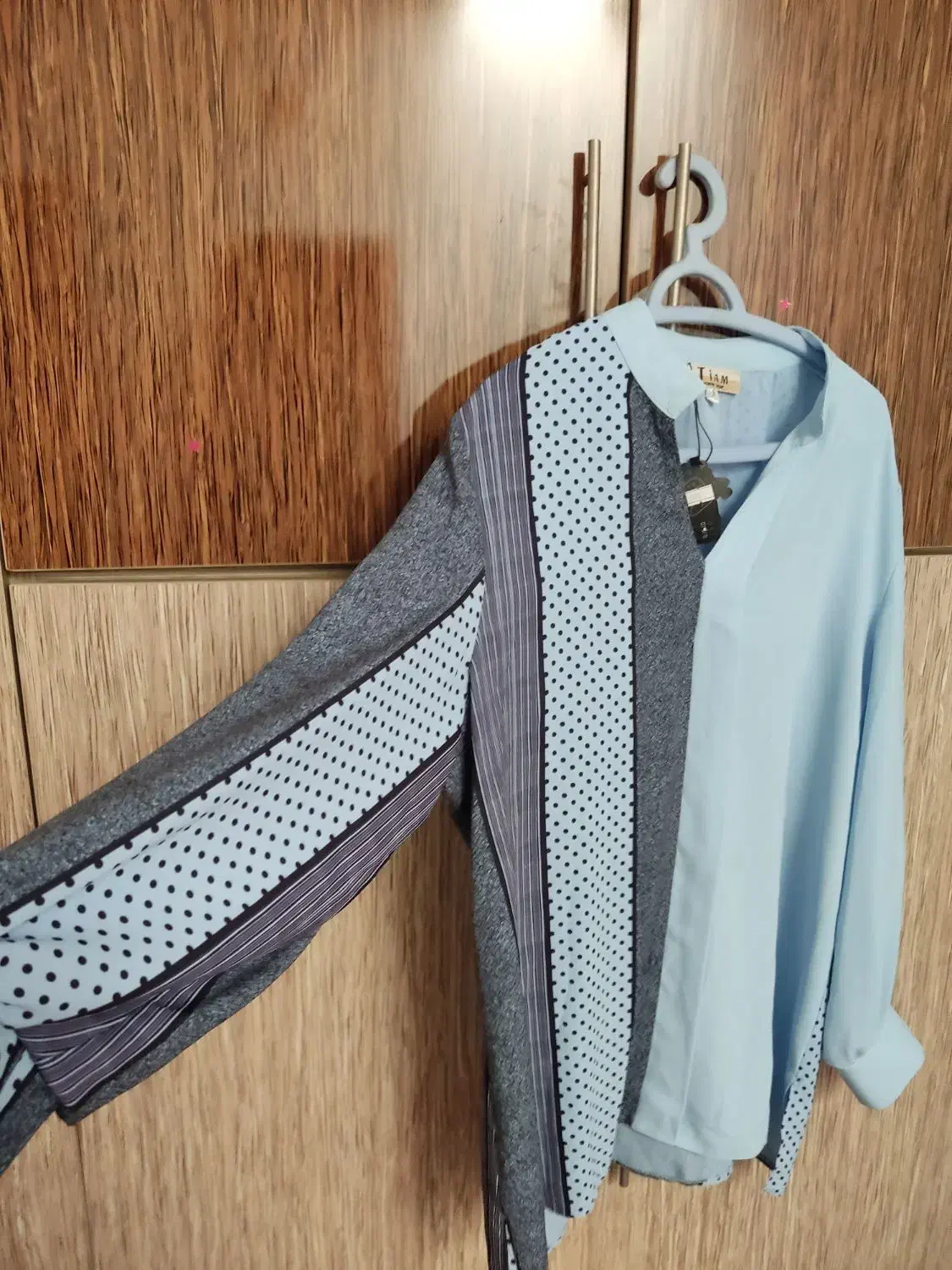 چند دست لباس وپیراهن مجلسی|لباس|خسروشاه, |دیوار