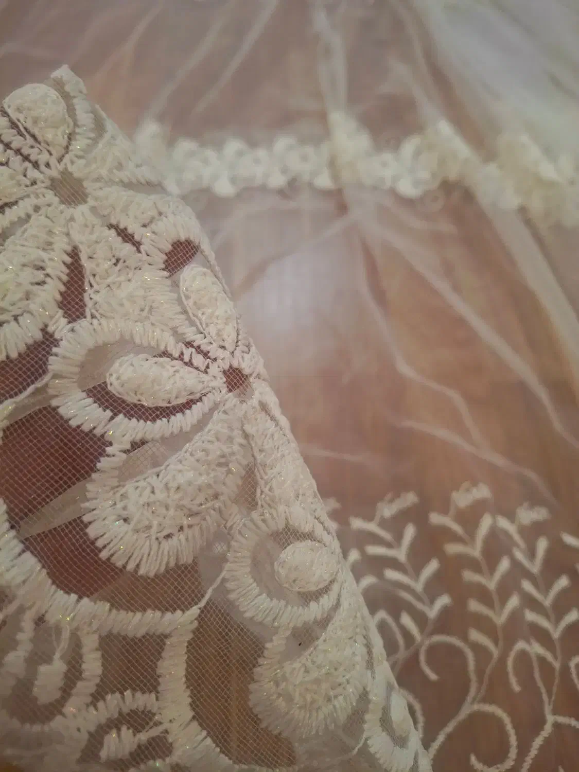 پرده حریر وگلدوزی|پرده، رانر، رومیزی|ارومیه, |دیوار