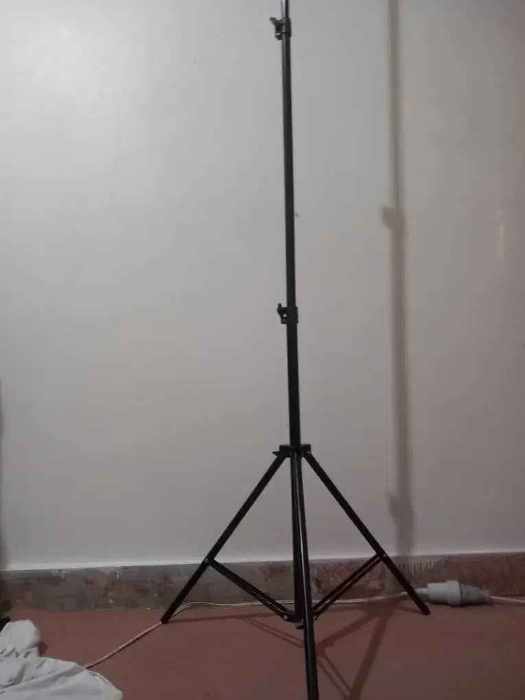 سه پایه|دوربین عکاسی و فیلم‌برداری|کرج, شهرک بنفشه|دیوار