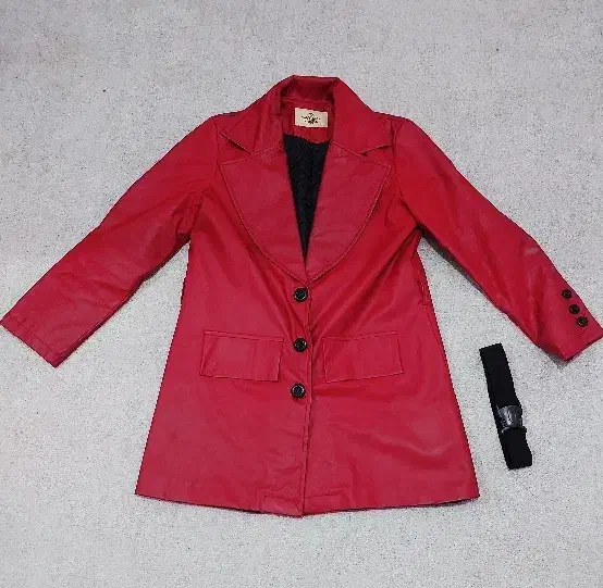 بارونی چری|لباس|قزوین, |دیوار