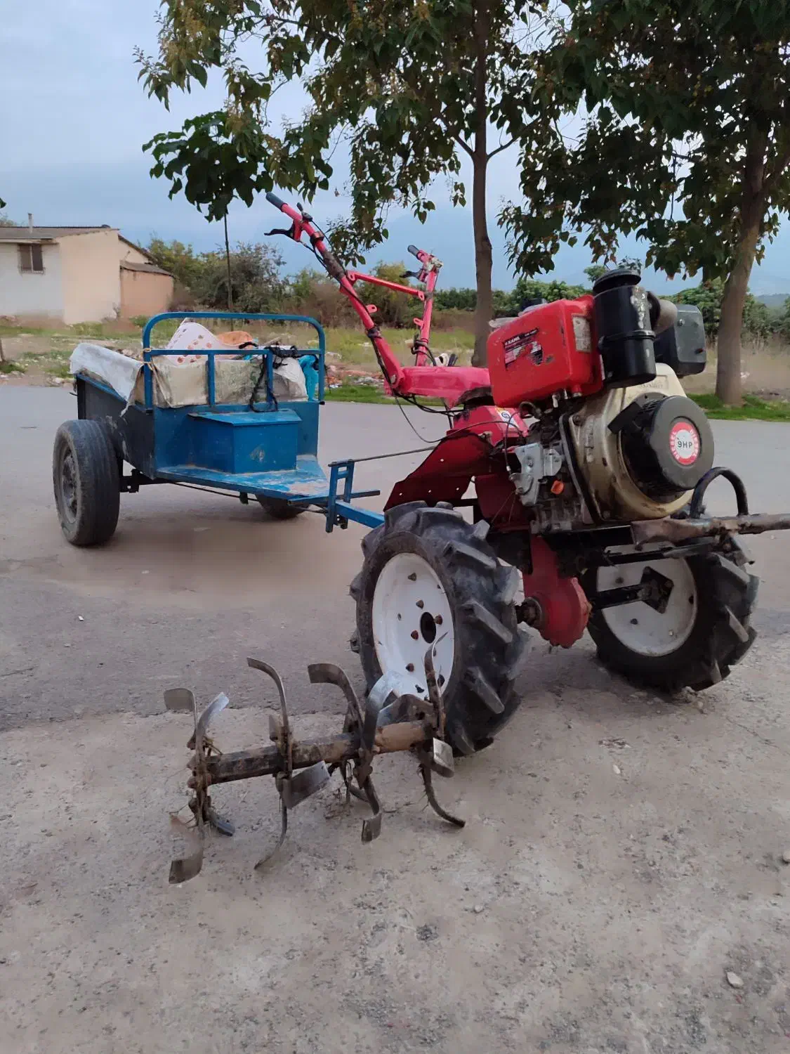 تیلرباغی.برای کار باغ . گذاشتم.برافروش نیس|خدمات باغبانی و درختکاری|گرگان, |دیوار