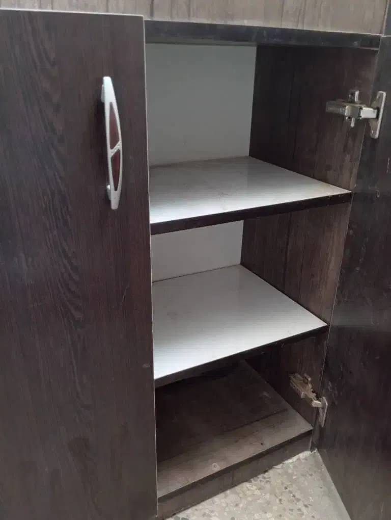 جاکفشی|جاکفشی، کمد، دراور|بندر گناوه, |دیوار