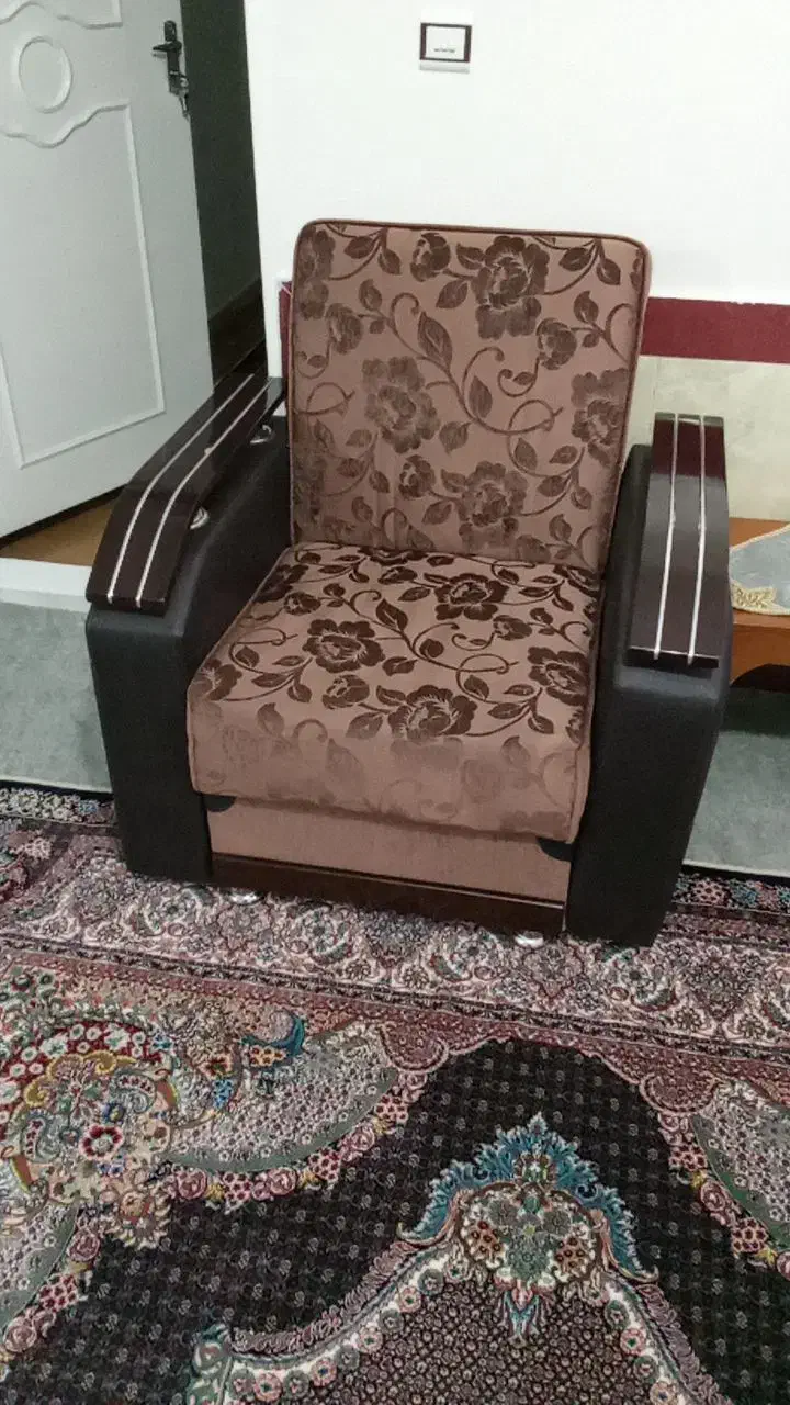 یک دست مبل هشت نفره|مبلمان خانگی و میز عسلی|شاهین دژ, |دیوار