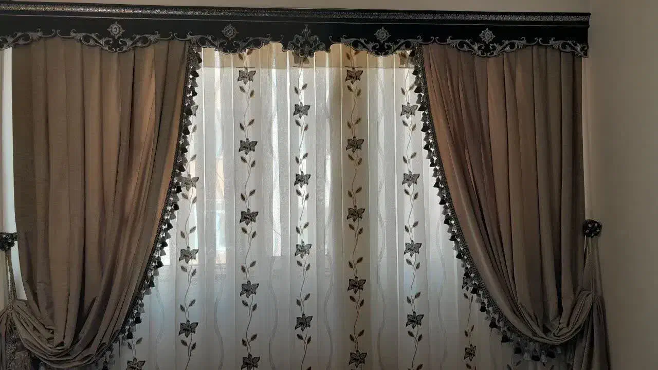 پرده پذیرایی وگل میخ پرده ونیزتلویزیون|پرده، رانر، رومیزی|سهند, |دیوار