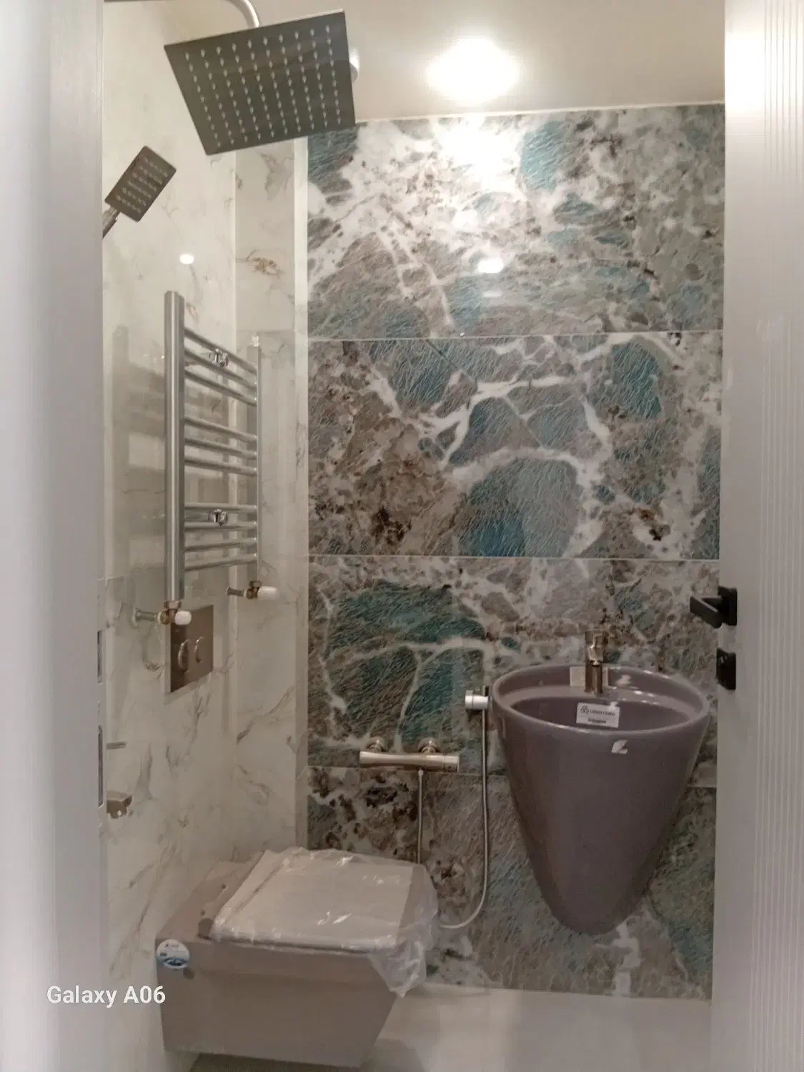 فردوس شرق نوساز ۱۴۱ متر ۲p فول امکانات تبدیل دارد