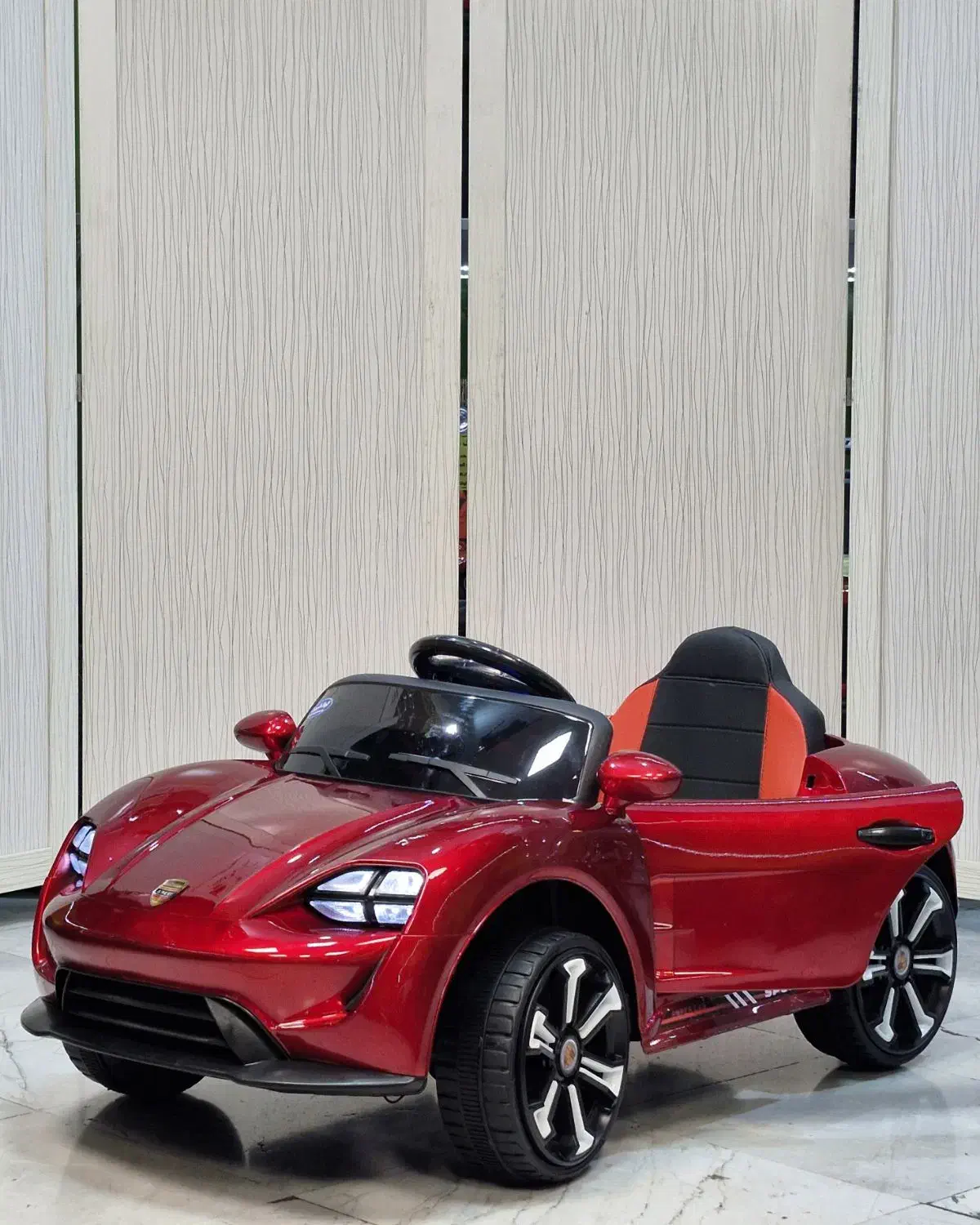 ماشین شارژی پورشه یواری جدید (چهارموتوره)|اسباب‌‌بازی|تهران, پرستار|دیوار