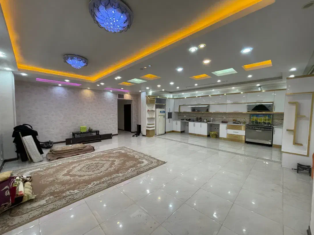 آپارتمان تک واحد/۱۵۵متر/برخیابون اصلی/سه خواب/خلوت|فروش آپارتمان|دورود, |دیوار