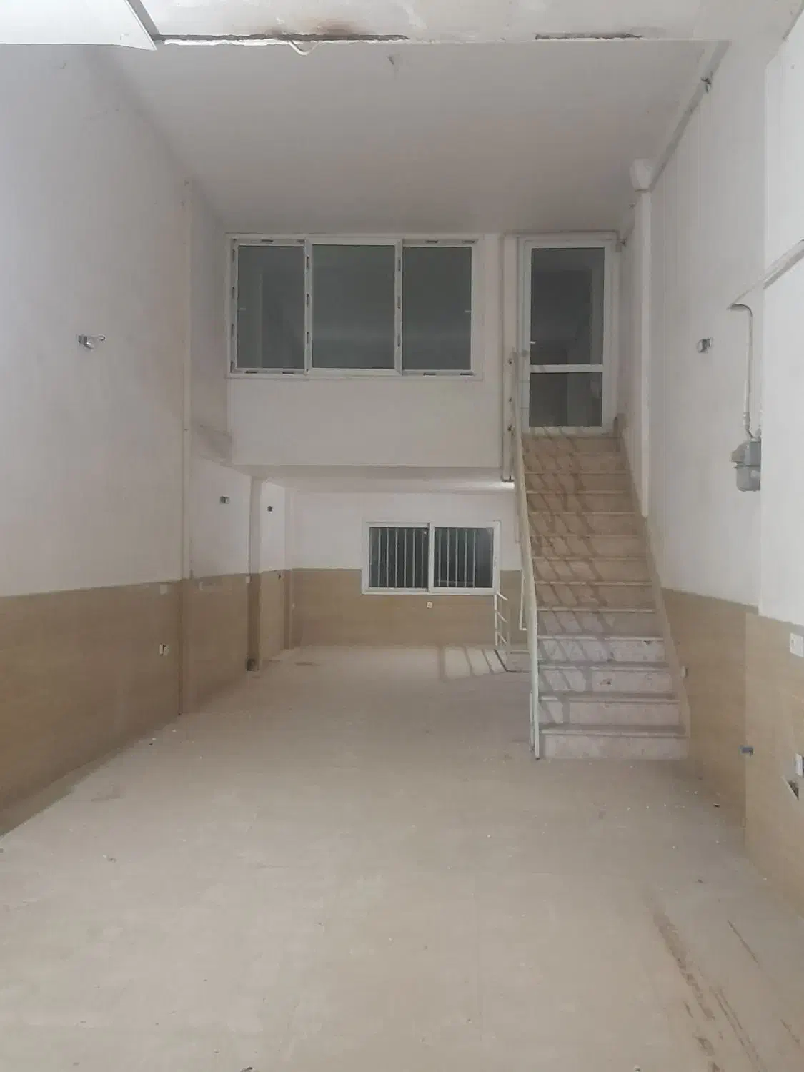 رهن و اجاره مغازه براصلی بلوار کشاورز|اجارهٔ مغازه و غرفه|ساری, |دیوار