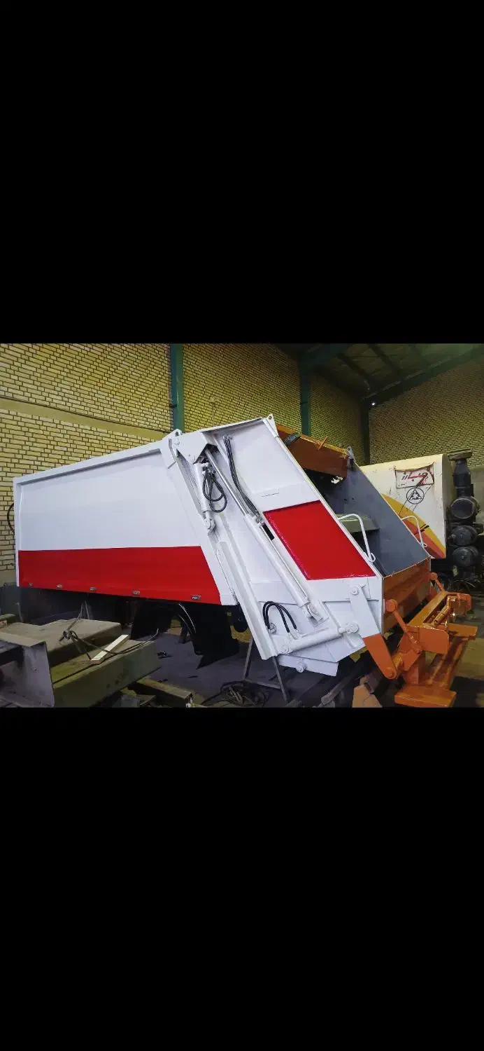 زباله کش|خودرو سنگین|برخوار, |دیوار