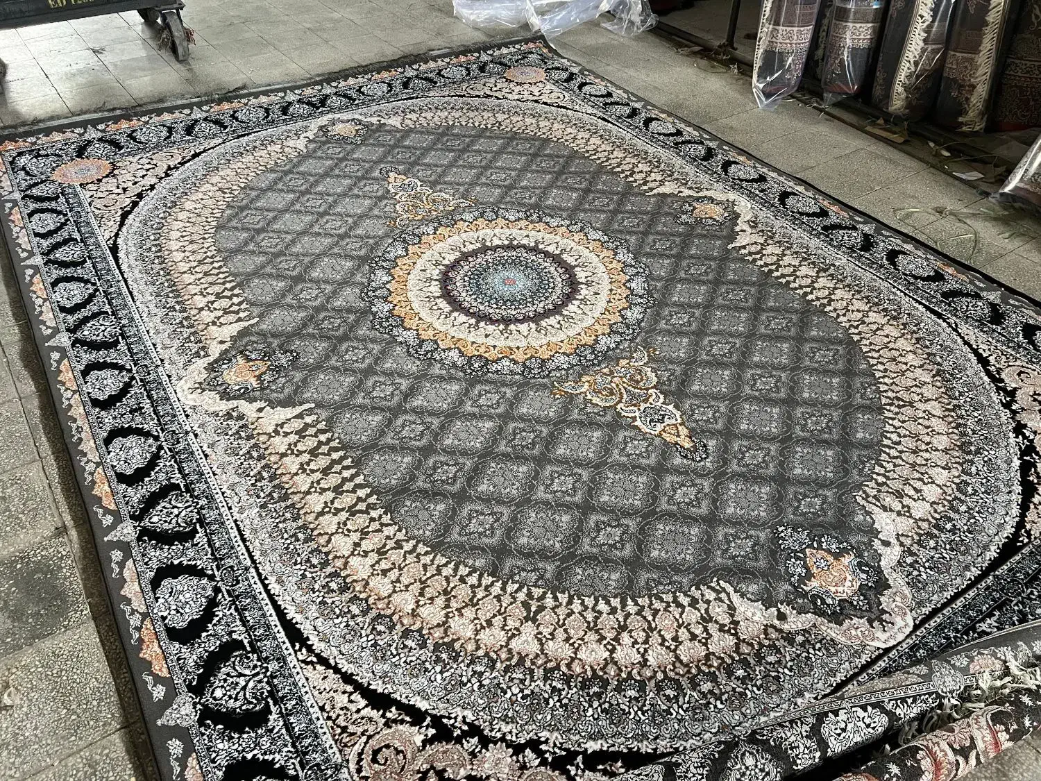 شرکت ورساج جدید فرش خوب را گران نخرید|فرش|رفسنجان, |دیوار