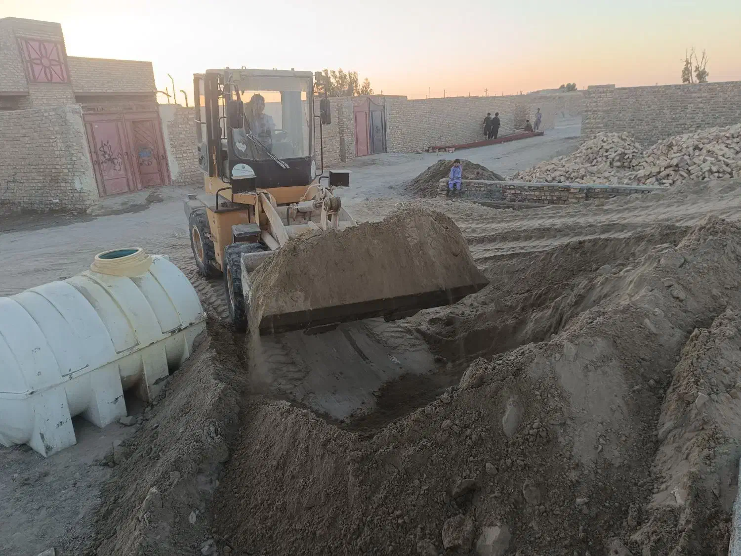 حمل ریگ خاک توپری خانه بالودر|خدمات حمل و نقل|زابل, |دیوار