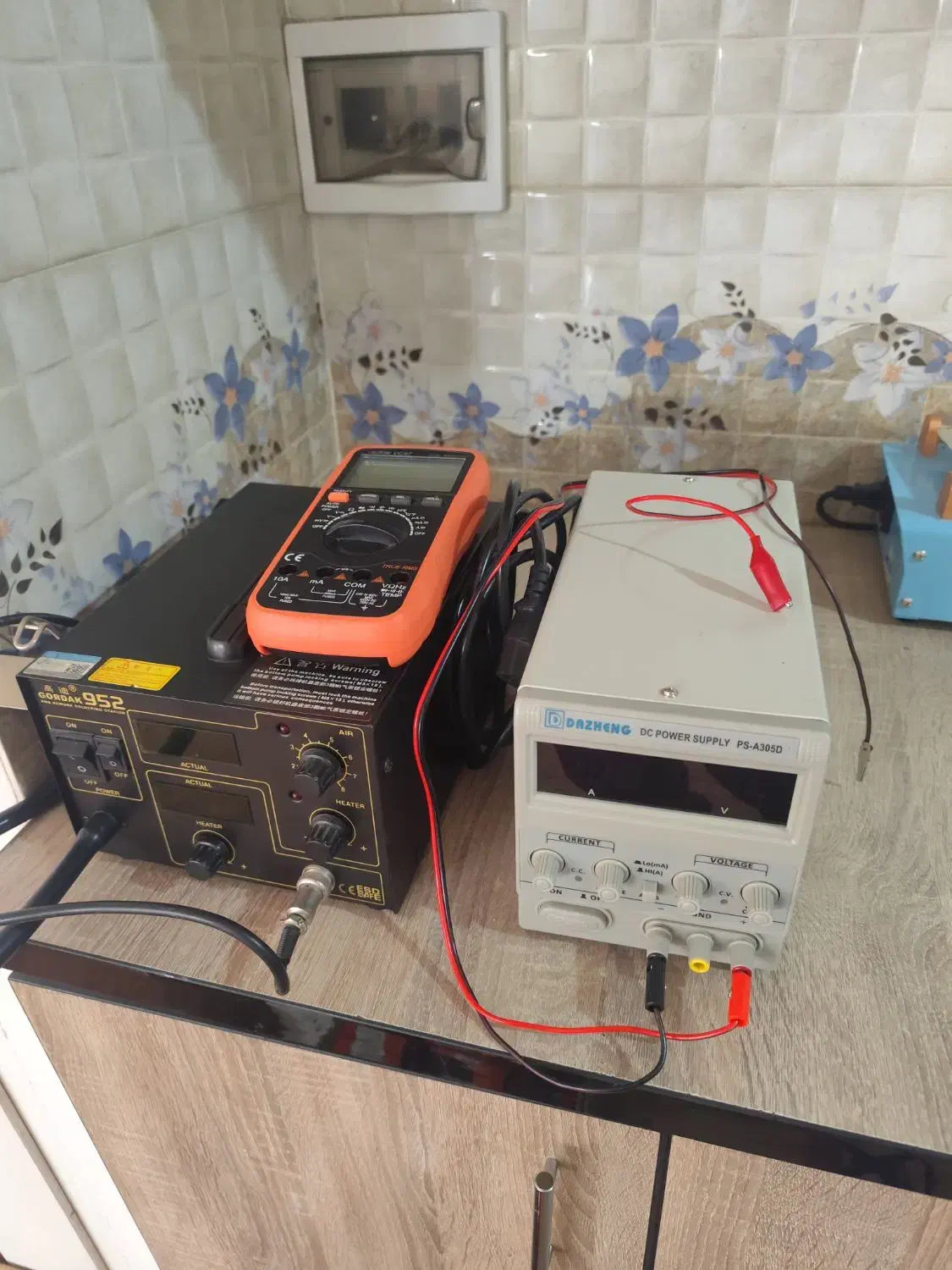 لوازم تعمیرات موبایل|لوازم جانبی موبایل و تبلت|مشکیندشت, |دیوار