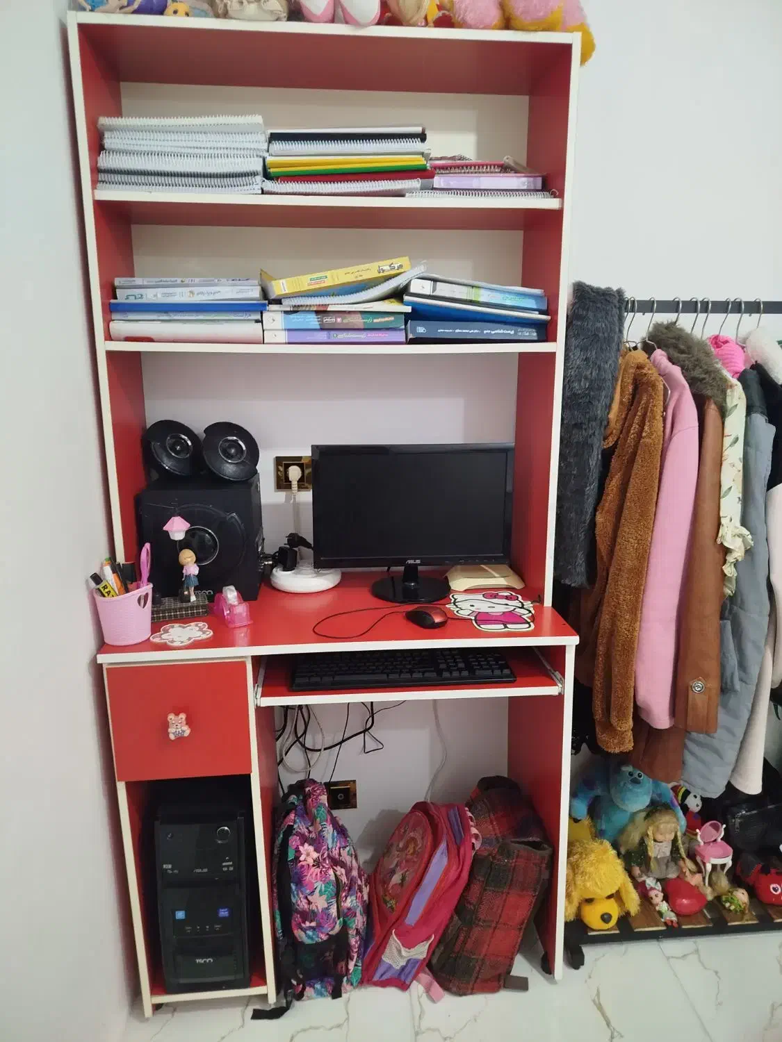 میز کامپیوتر و کتابخانه|میز تحریر و کامپیوتر|قائم‌شهر, |دیوار