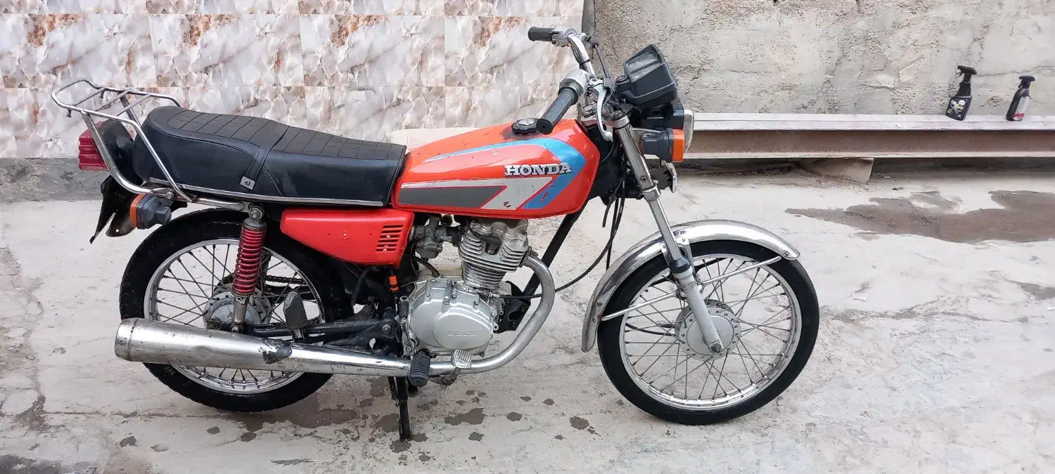 هوندا ۱۲۵ مدل ۸۵|موتورسیکلت|اهواز, شهرک شهید عباس پور|دیوار