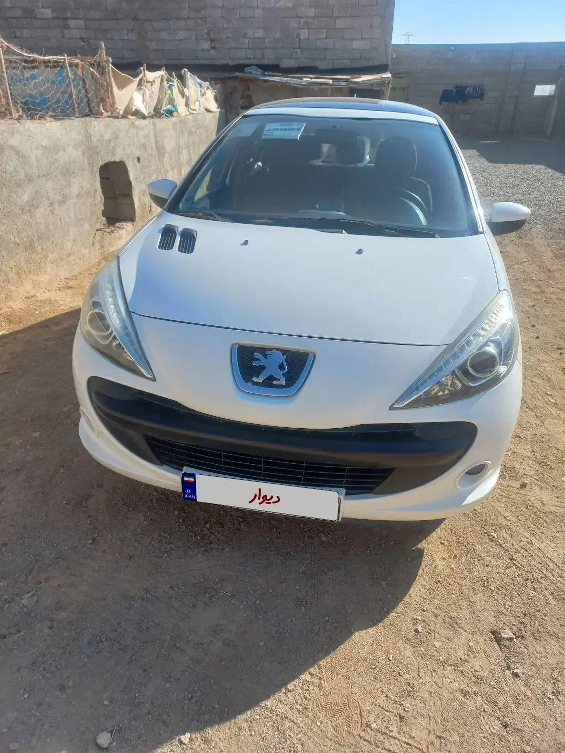 ۲۰۷ سقف شیشه ای بدون رنگ|خودرو سواری و وانت|همدان, |دیوار