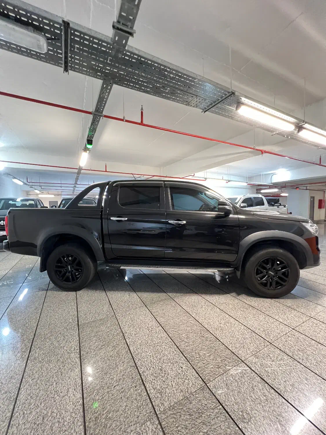 کی ام سی T8|خودرو سواری و وانت|تهران, صاحبقرانیه|دیوار