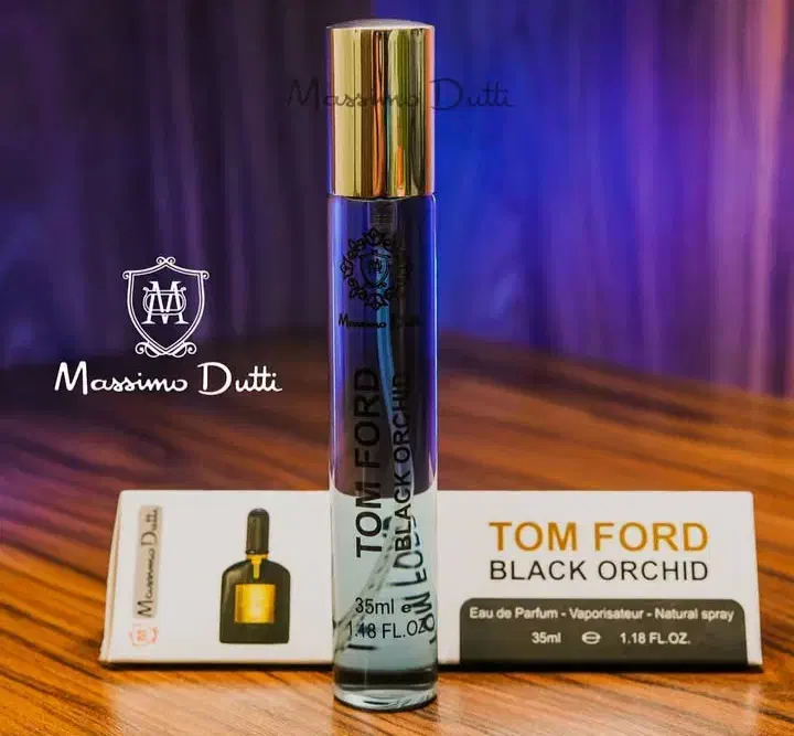 فروش عمده عطرای قلمی ۳۵ میل با ۷۴رایحه مختلف|آرایشی، بهداشتی، درمانی|همدان, |دیوار