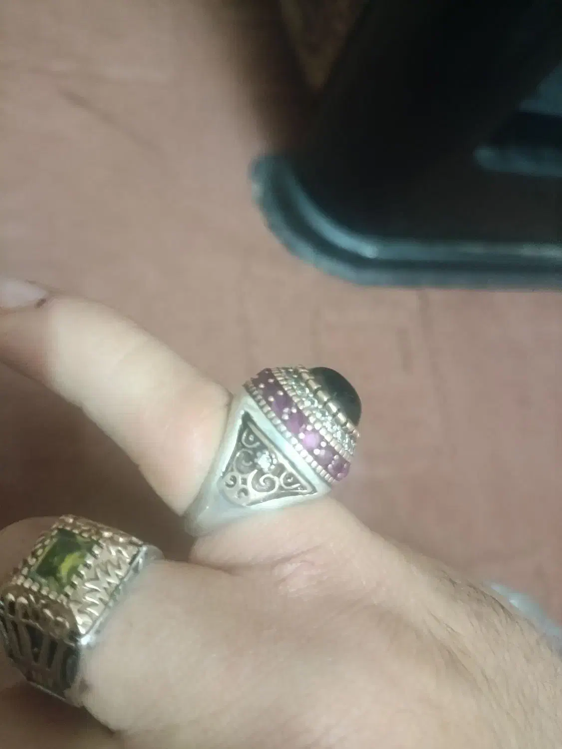 انگشتر زبرجد عقیق سبز کار دست|جواهرات|بومهن, |دیوار