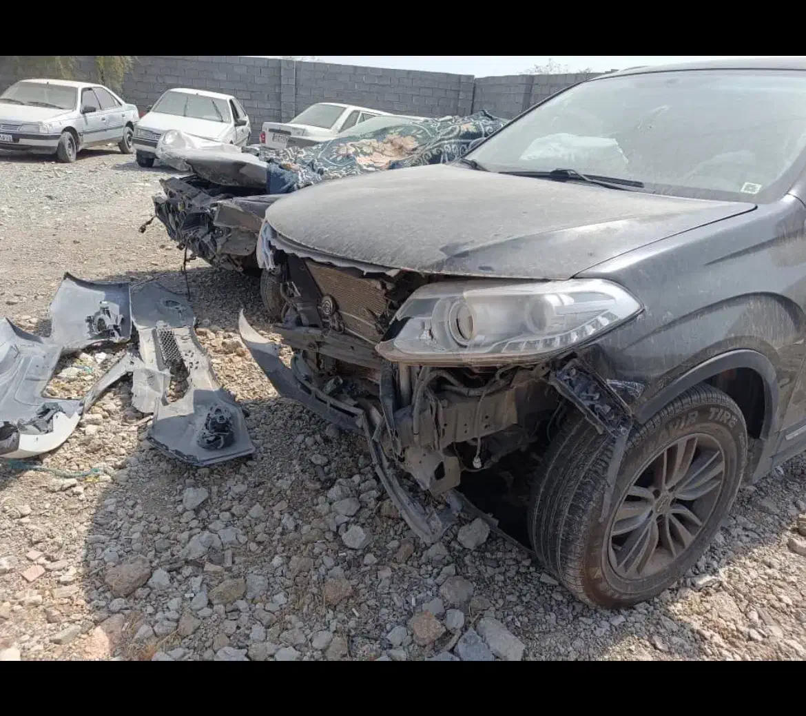 تیگو۵ اکسلنت مدل ۹۵ تصادفی کم ضرب|خودرو سواری و وانت|مشهد, کوشش|دیوار