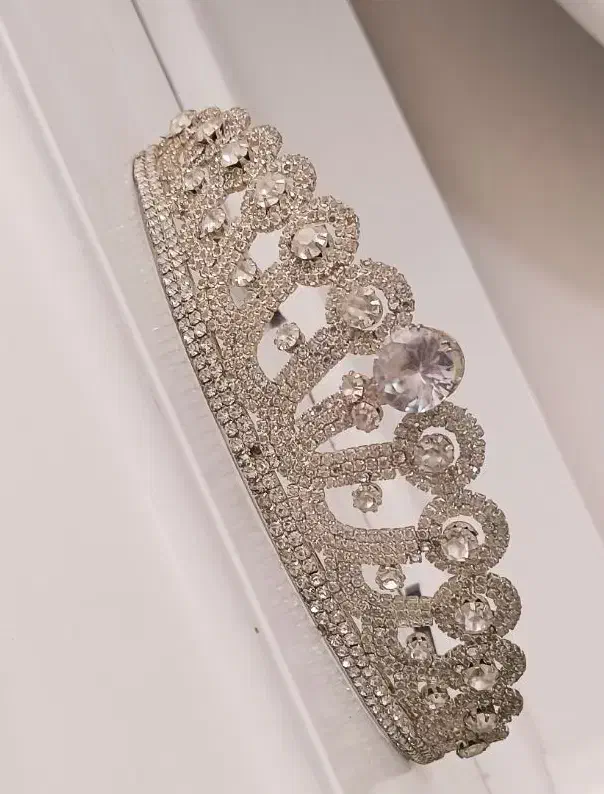 لباس عروس خاص|لباس|بومهن, |دیوار