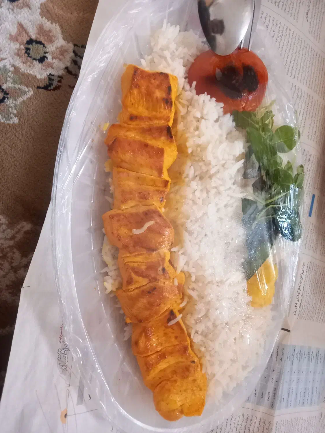 آشپز یا کمک آشپز|استخدام خدمات فروشگاه و رستوران|سمیرم, |دیوار