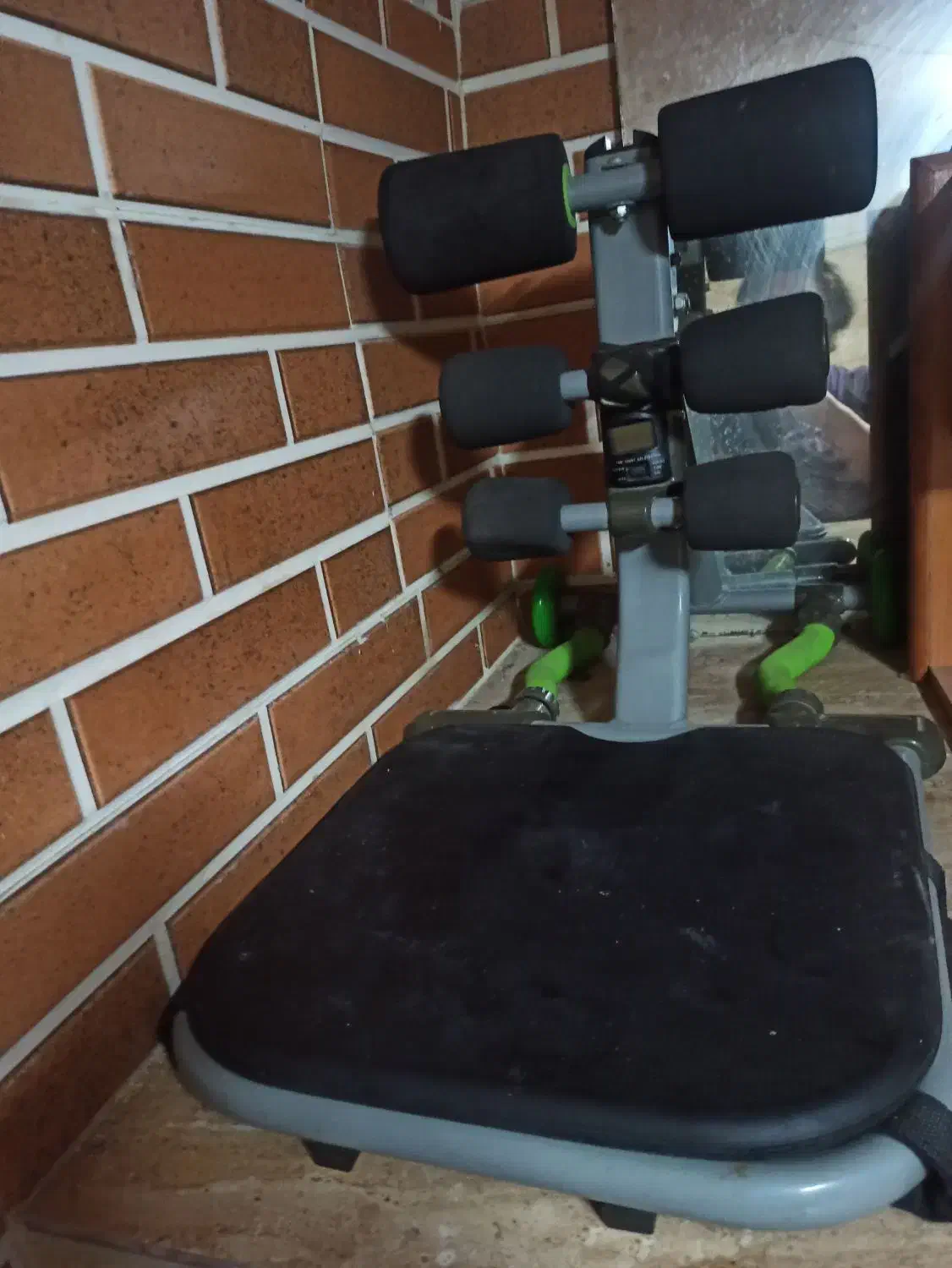 ورزشی|تجهیزات ورزشی|رشت, لاکان|دیوار