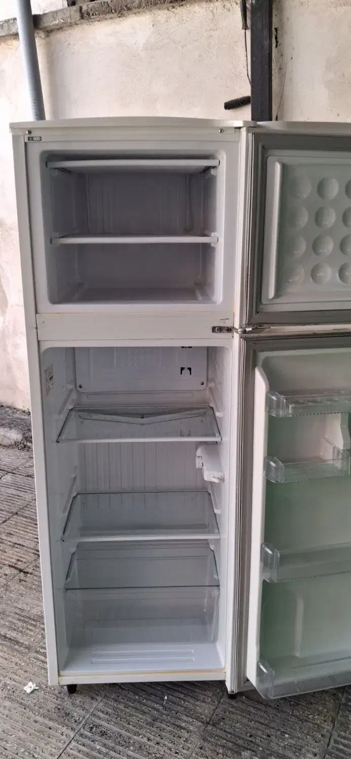 یخچال فریزر ۱۲ فوت ایستکول|یخچال و فریزر|گرگان, |دیوار