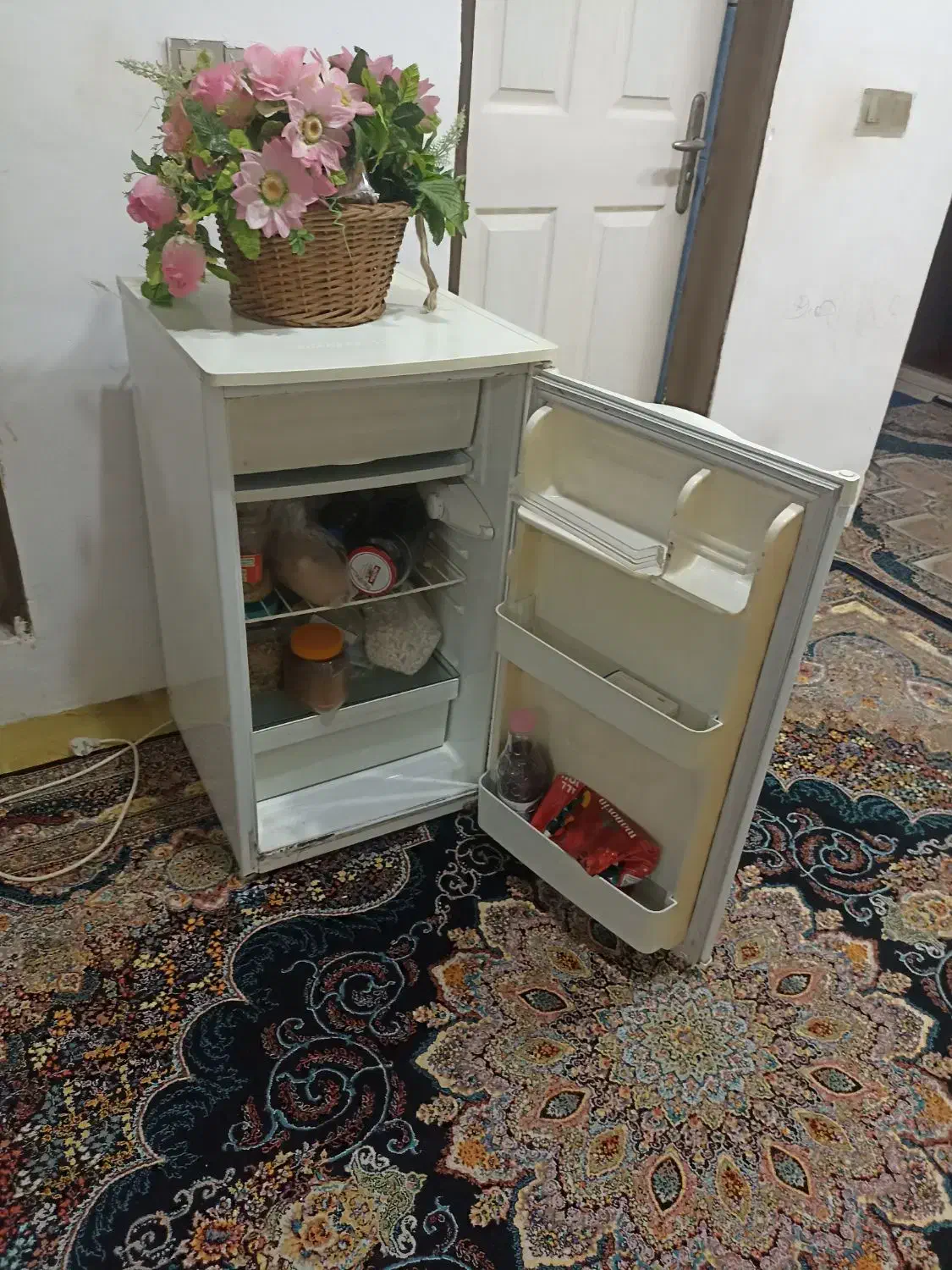 یخچال کوچیکه سالم ومرتب درحال کار|یخچال و فریزر|قشم, |دیوار