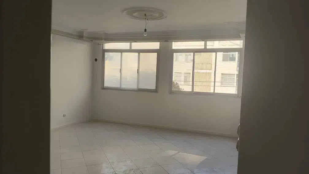 ۱۱۰ متر اباذر حاجی زاده