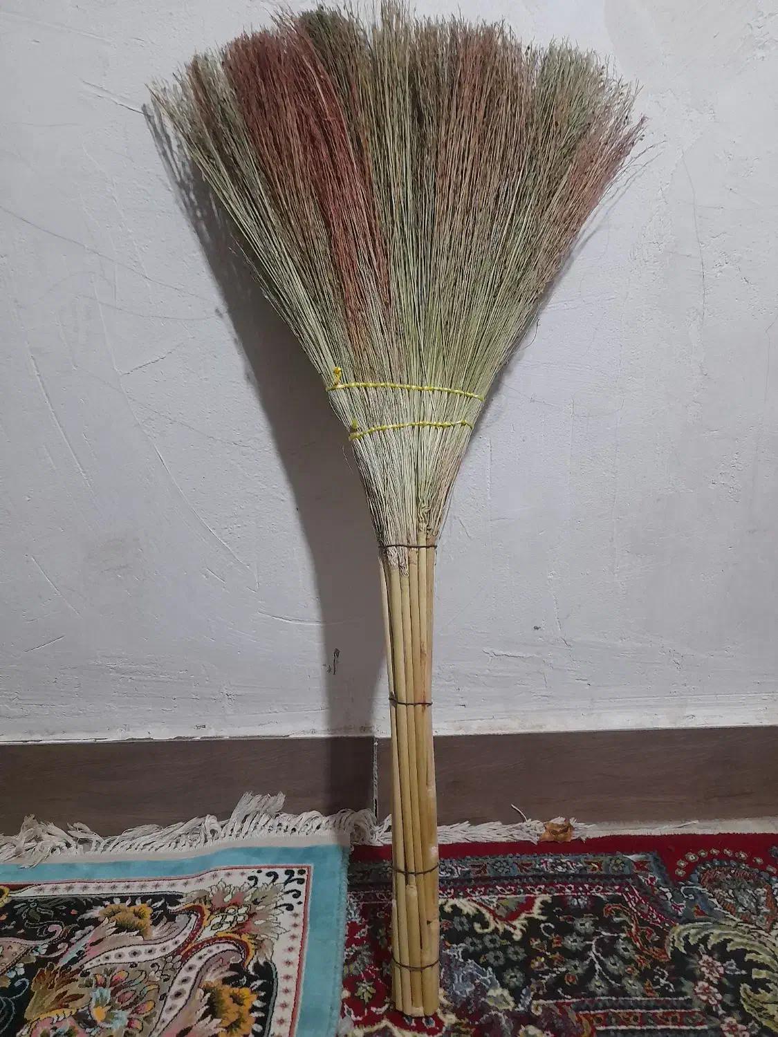 جارو دستی محلی|لوازم نظافت|دوگنبدان, |دیوار