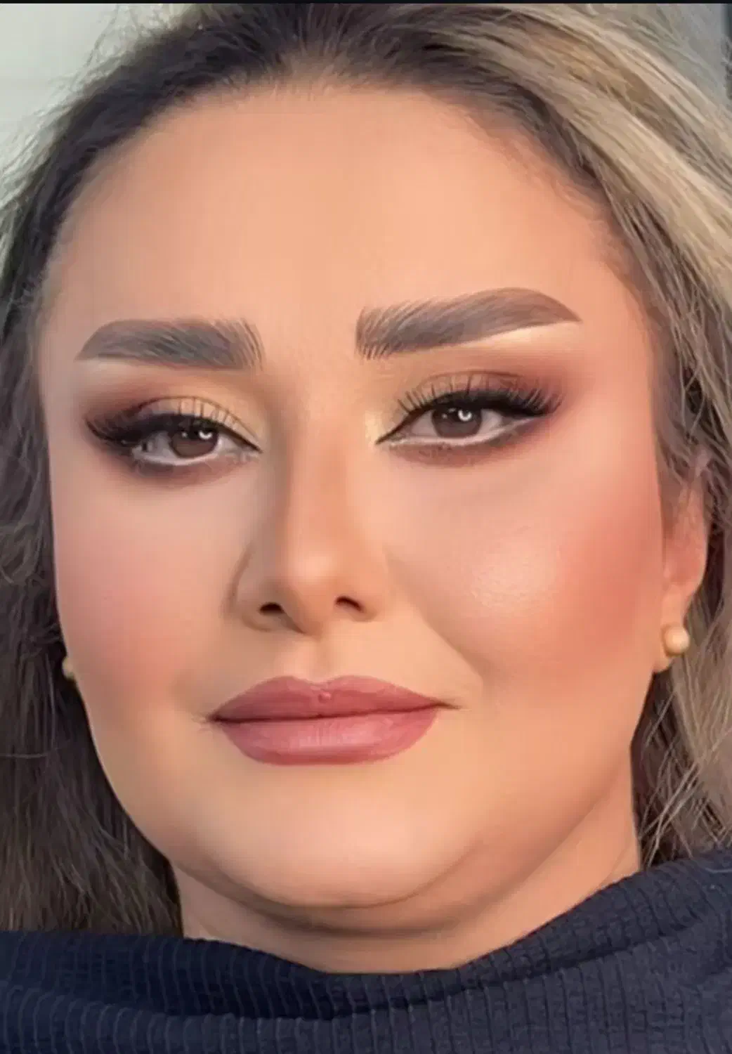 میکاپ|خدمات آرایشگری و زیبایی|خرم‌آباد, |دیوار