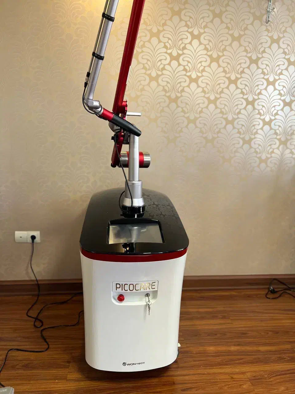 دستگاه ریمو تتو پیکوسکند 2025|پزشکی|اصفهان, درب کوشک|دیوار